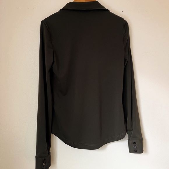 SOLD ON IG - Picture 2 of 3